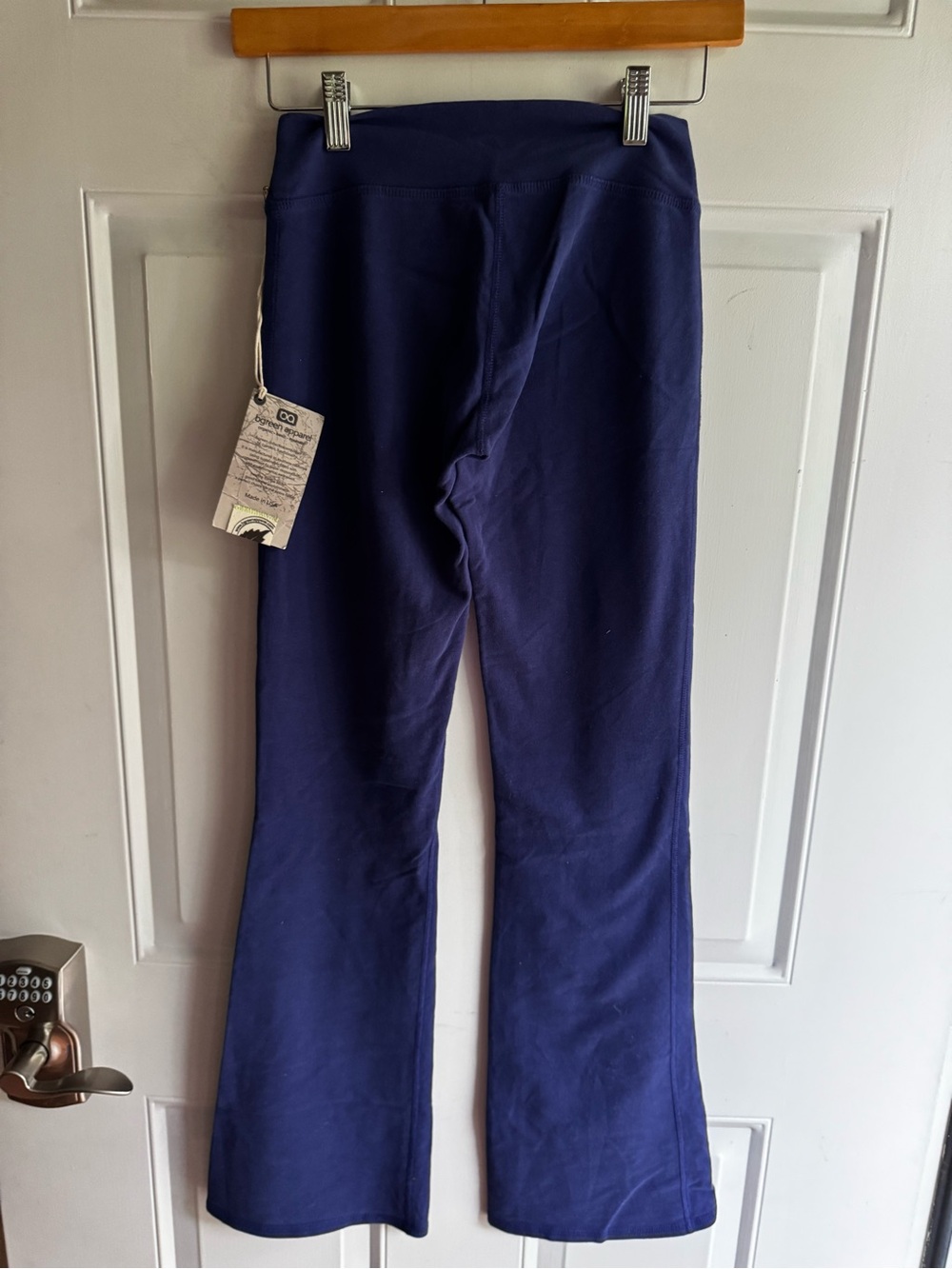BGREEN Organic Cotton Yoga Pants  - Purple  XS - NWT - Picture 4 of 11
